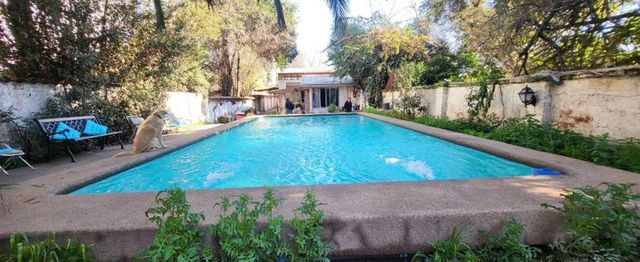 CASA ENTRE AV.LO ESPEJO Y TRINIDAD RAMIREZ