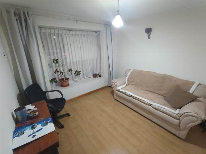 CASA Hermosa casa ampliada con 3 dormitorios,1baño, cocina tradicional, sala de lavado, bodega a pasos de Raúl bitran, barrio universitario.