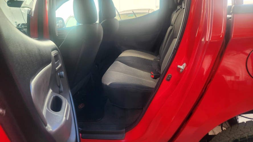 Mitsubishi L200 4x2