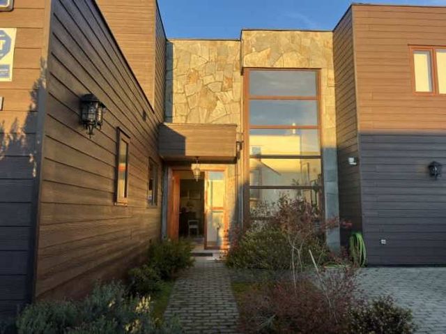 VENTA PUERTO VARAS-A 2 MINUTOS LAGO CERCANO A COLE