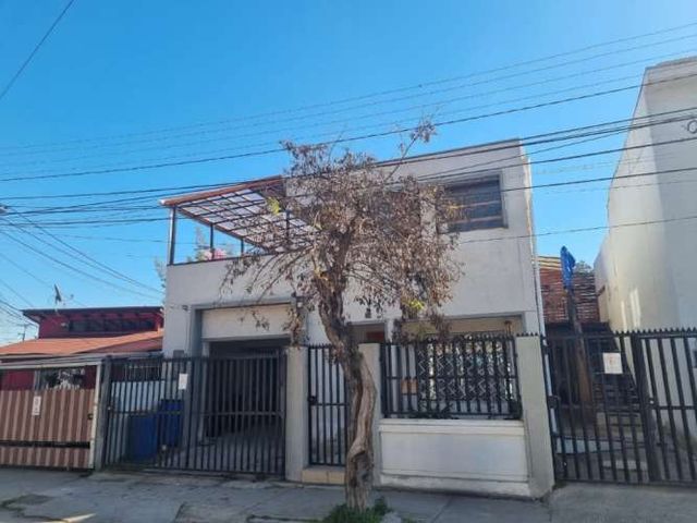 Venta de Propiedad Amplia en Villa Alemana
