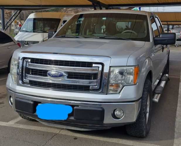 Se vende Ford F150 año 2014