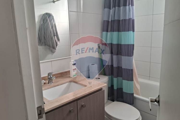 Vive en comodidad y estilo en estación central