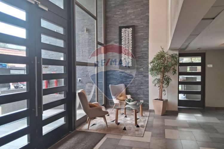 Vive en comodidad y estilo en estación central