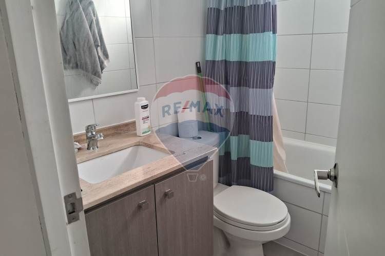 Vive en comodidad y estilo en estación central