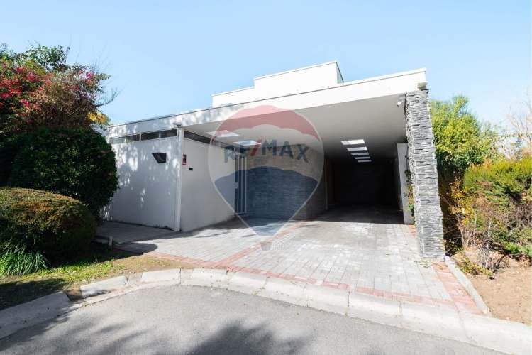 Casa - venta 4d/4b - chicureo + jacuzzi