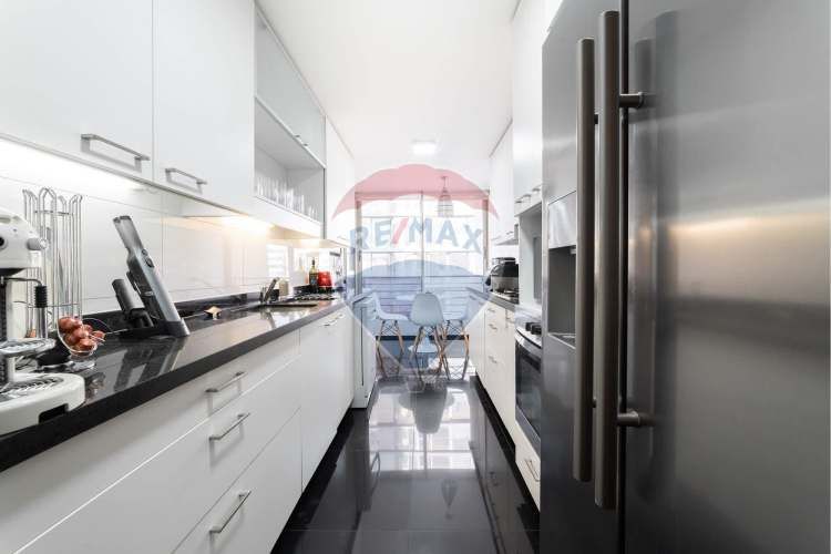 Isidora - 3d + servicio + 2e +1b