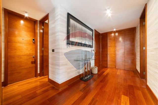 Isidora - 3d + servicio + 2e +1b