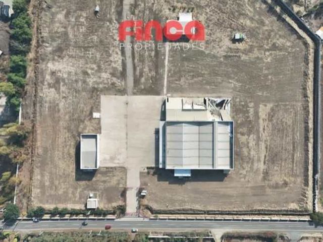 Tipo Comercial En Santa Elena Sur Colina