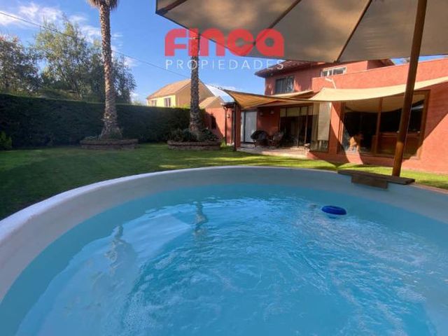 Casa en arriendo Santa Elena, Chicureo