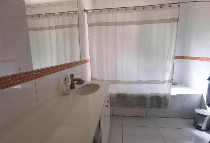 Casa en venta Las Brisas de  Chicureo