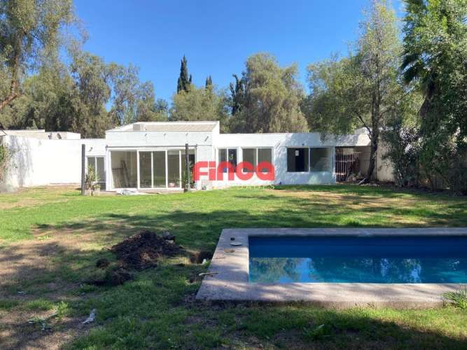 Conjunto 3 casas en venta Chicureo