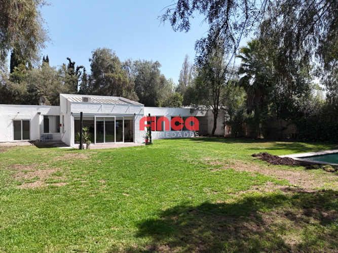 Conjunto 3 casas en venta Chicureo