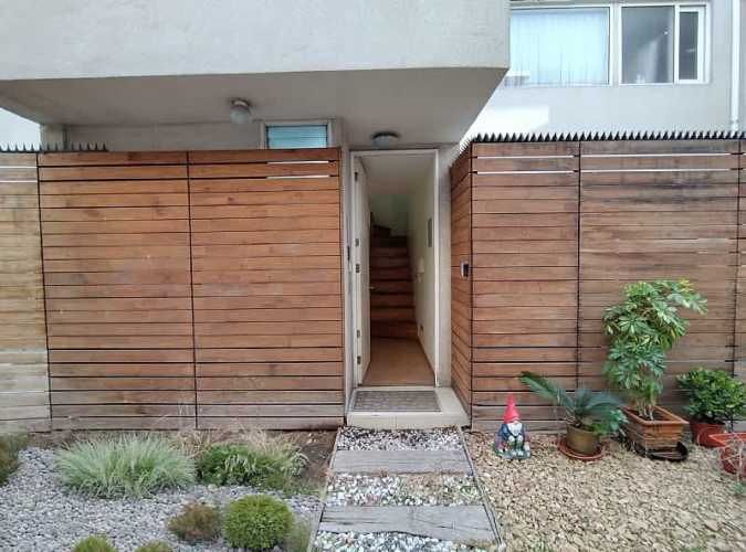 SE VENDE TOWNHOUSE 3D3B2E1B - BARRIO YUNGAY