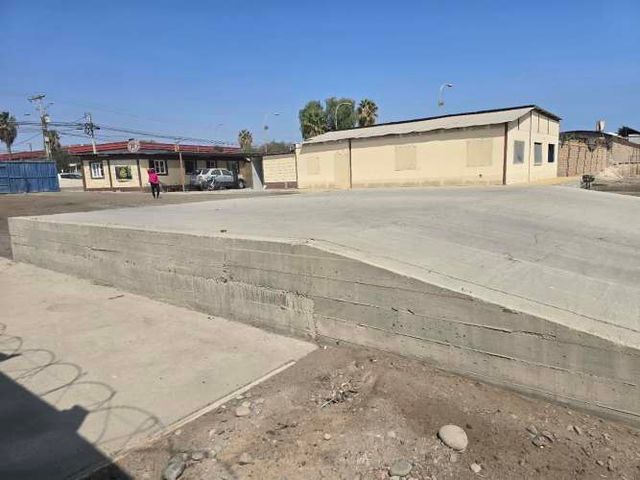 Terreno Urbano - Oportunidad Estación Buses Strip Center