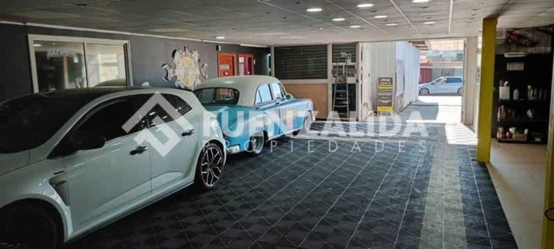 LOCAL COMERCIAL Los Carrera