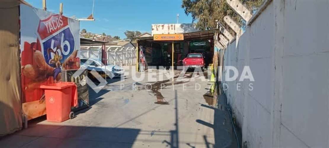 LOCAL COMERCIAL Los Carrera