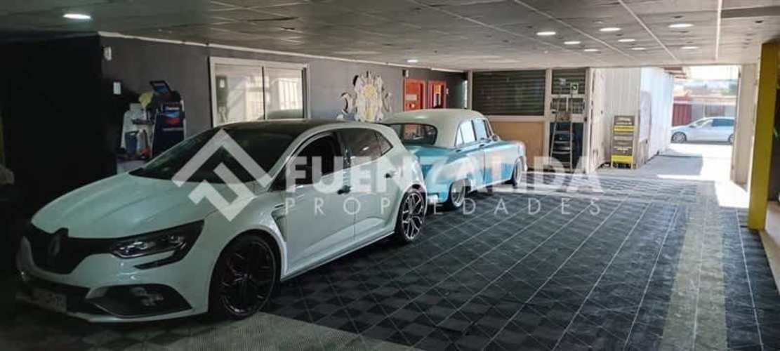 LOCAL COMERCIAL Los Carrera