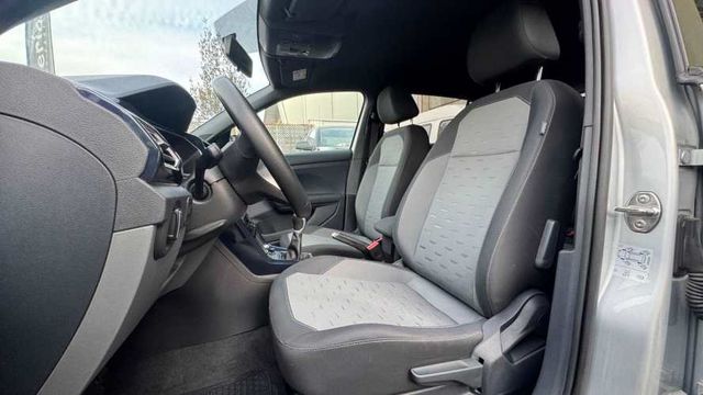 Volkswagen T-Cross 1.0 TSI MT (2023)