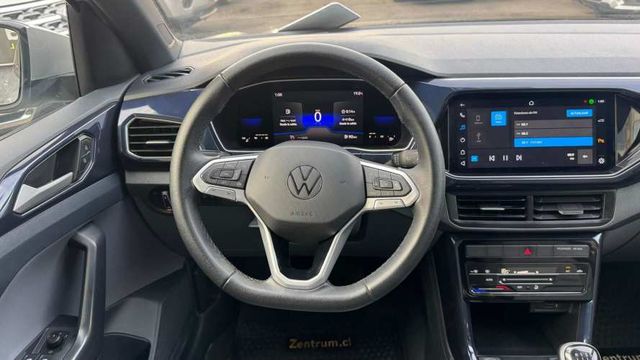 Volkswagen T-Cross 1.0 TSI MT (2023)