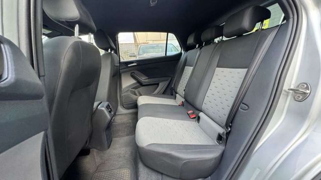 Volkswagen T-Cross 1.0 TSI MT (2023)