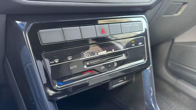 Volkswagen T-Cross 1.0 TSI MT (2023)