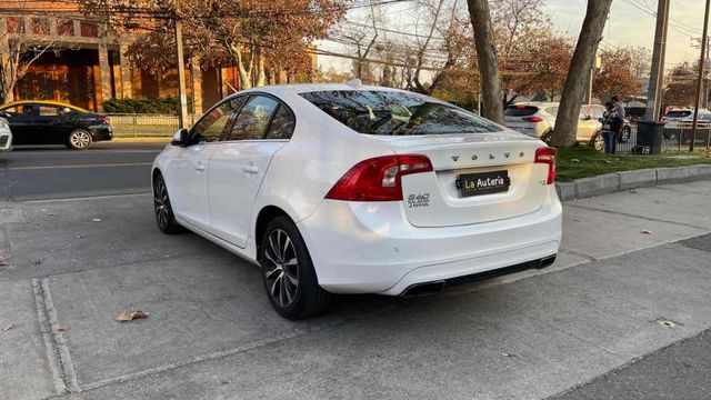 Volvo S60 T3 Comfort 1.5 (2018)