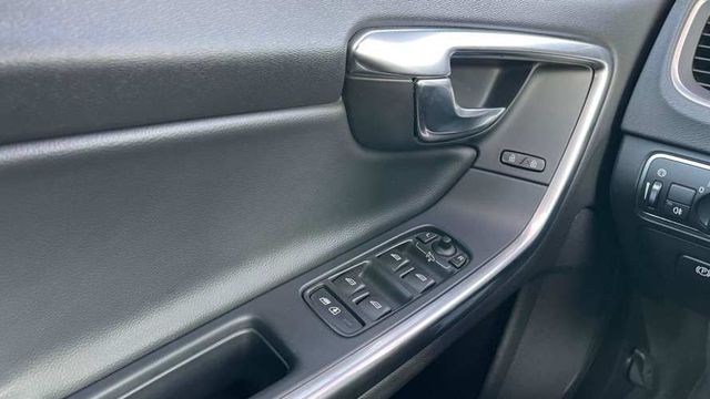 Volvo S60 T3 Comfort 1.5 (2018)