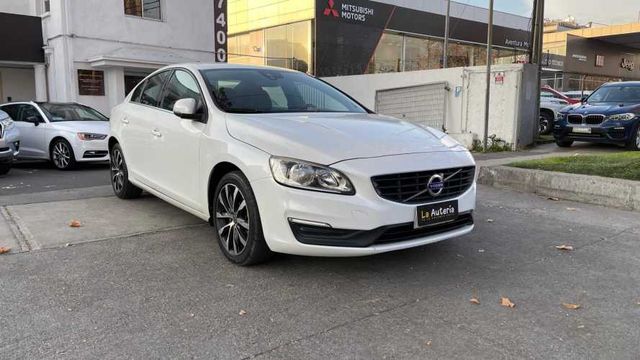 Volvo S60 T3 Comfort 1.5 (2018)