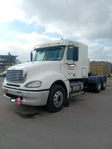 Tracto Freightliner 2016