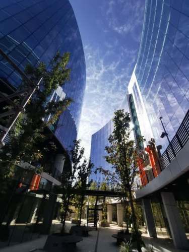 Oficina OFICINA AMOBLADA EN VENTA AV. APOQUINDO CON TOMÁS MORO