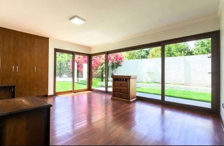 Casa A PASOS DEL MALL DE PIEDRA ROJA. CHICUREO