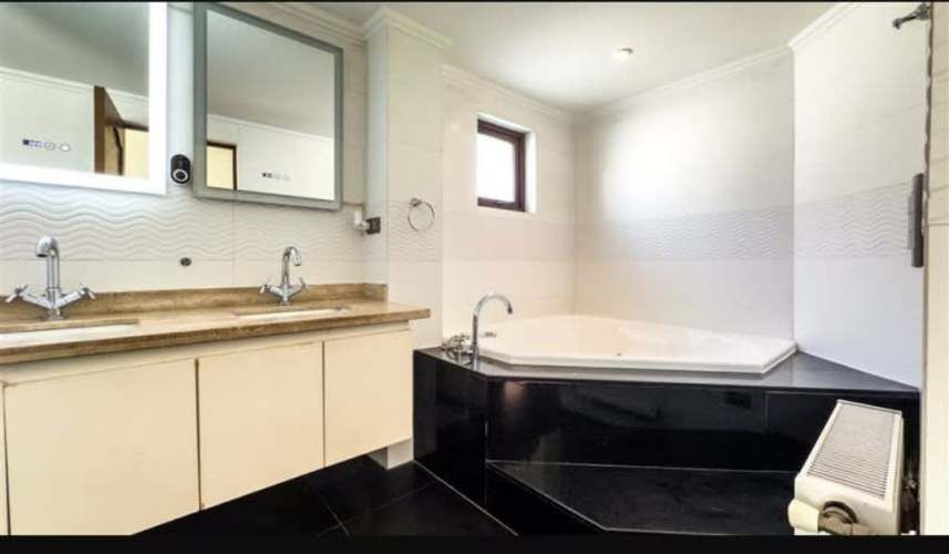 Casa A PASOS DEL MALL DE PIEDRA ROJA. CHICUREO