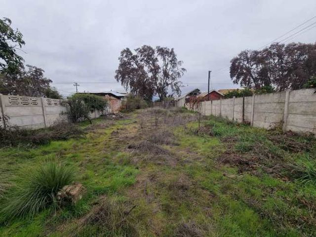 Vende Terreno en calle Republica, 4 esquinas (109303)