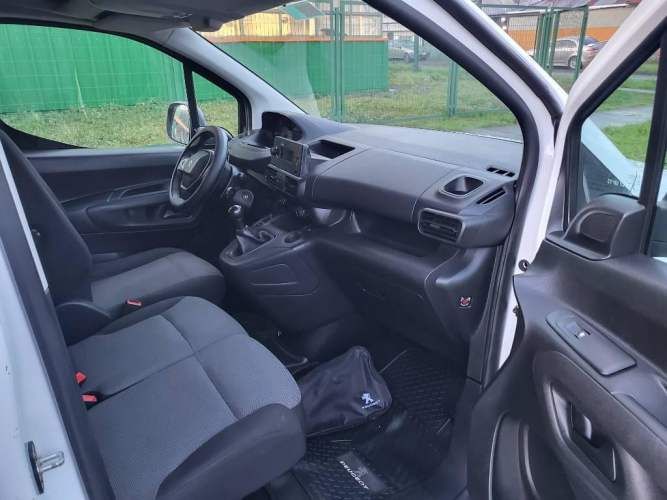 Peugeot partner año 2020