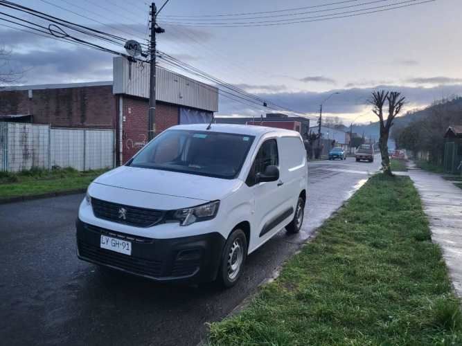 Peugeot partner año 2020