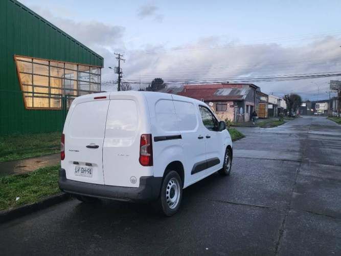 Peugeot partner año 2020