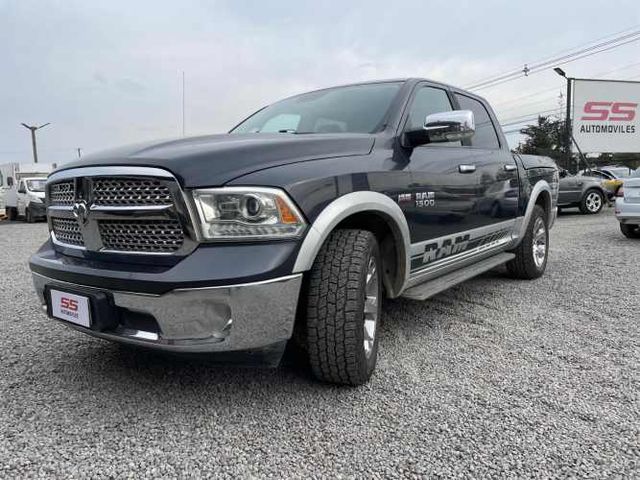DODGE RAM 1500 LARAMIE 5.7 4X4 AUT 2016