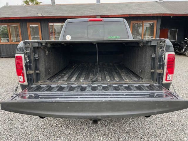 DODGE RAM 1500 LARAMIE 5.7 4X4 AUT 2016