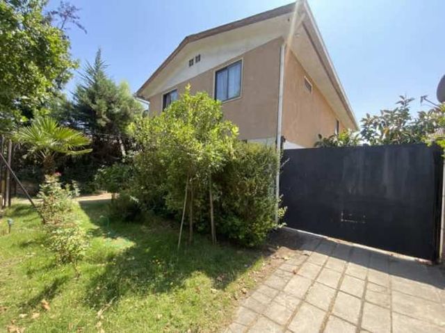 CASA CON GRAN POTENCIAL EN MACUL  EXCELENTE UBICACIÓN