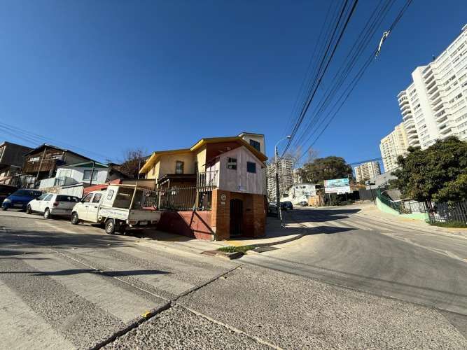 PROPIEDAD MULTIPLES EDIFICACIONES GENERANDO RENTA ACTUAL