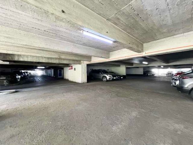 VENTA ESTACIONAMIENTO SANTIAGO