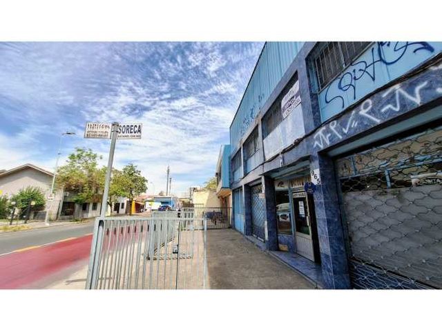 EXCELENTE!! Local Comercial, Galpón y Oficinas en Calle Nataniel, Santiago Centro