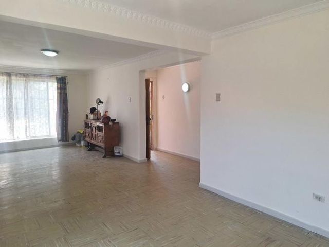 GRAN CASA EN ARRIENDO MACUL (109606)