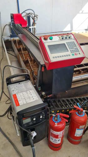 MESA DE CORTE CNC  DRAGON III CON EQUIPO CORTE PLASMA HYPERTHERM POWERMAX 65