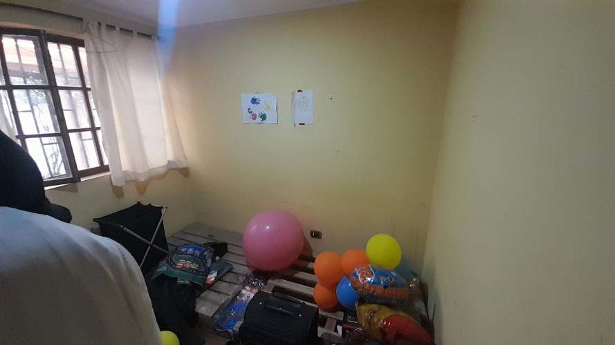 OPORTUNIDADPARA INVERTIR EN LUMINOSA CASA EN LA CISTERNA