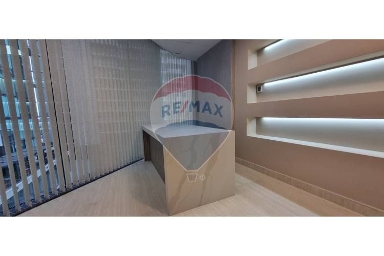 Oficina arriendo centro edificio singular