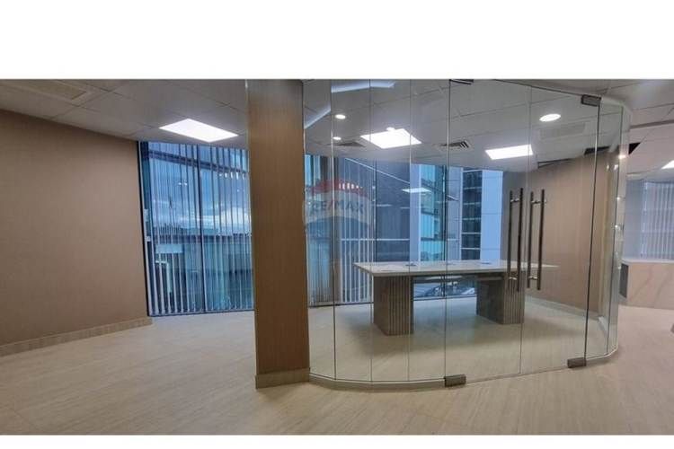 Oficina arriendo centro edificio singular