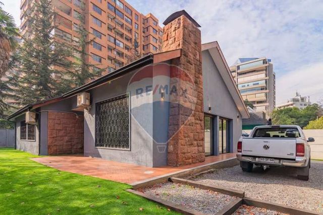 Casa comercial en las condes,  barrio noruega