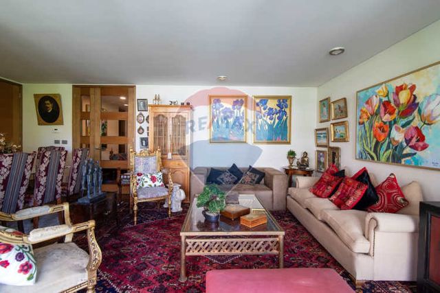 &quot;hogar soñado en las condes: espacio y elegancia&quot;